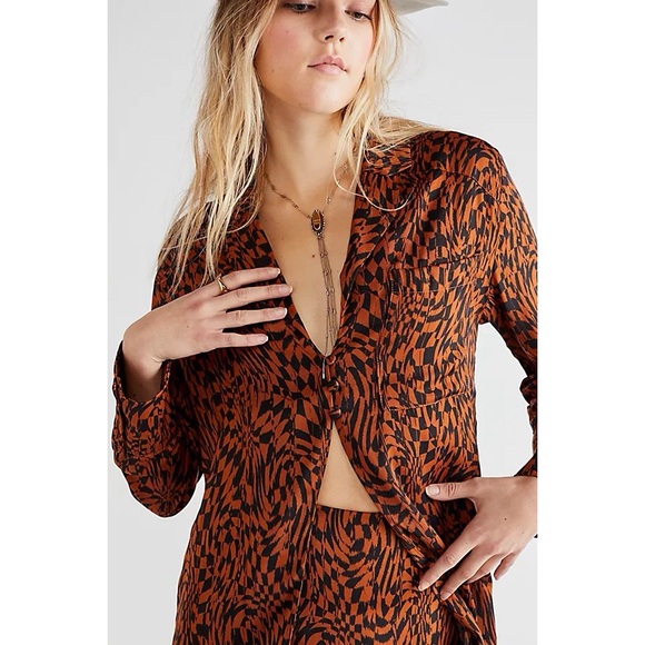 Free People x REVOLVE Brown Abstract Beatrice Mini *SKIRT* in Coffee Print Sz 6 - Picture 4 of 12